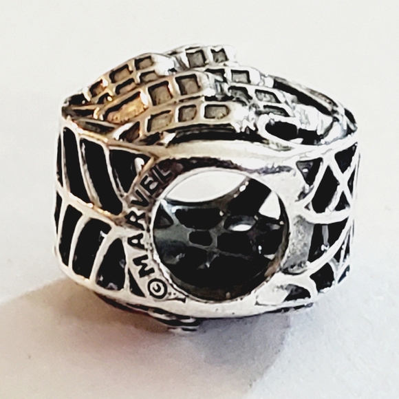 Authentic NEW Pandora Marvel Spider-Man Soaring City Charm S925ALE - Picture 6 of 10